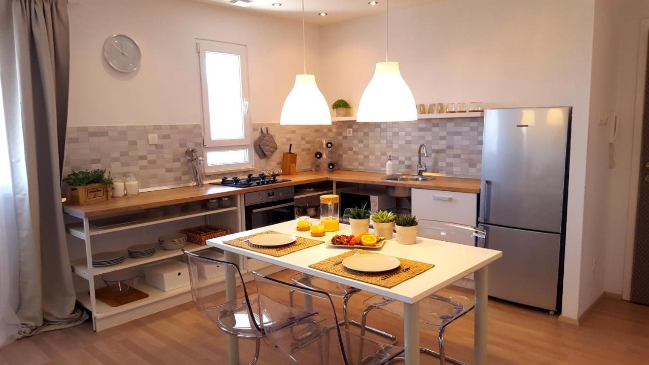 Skenza'S Loft Near Beach And City Center Split Exterior photo